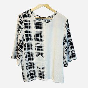 Radzoli Women’s Mixed Media Black White Top Size Small Lightweight 3/4 Sleeve